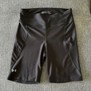 Under Armour Women's Black Bike Shorts